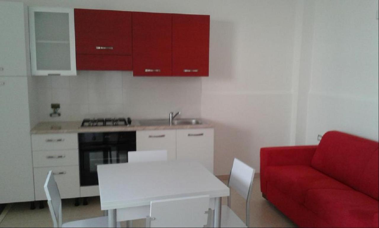 Malvarosa Apartments Porto Cesareo Exteriör bild