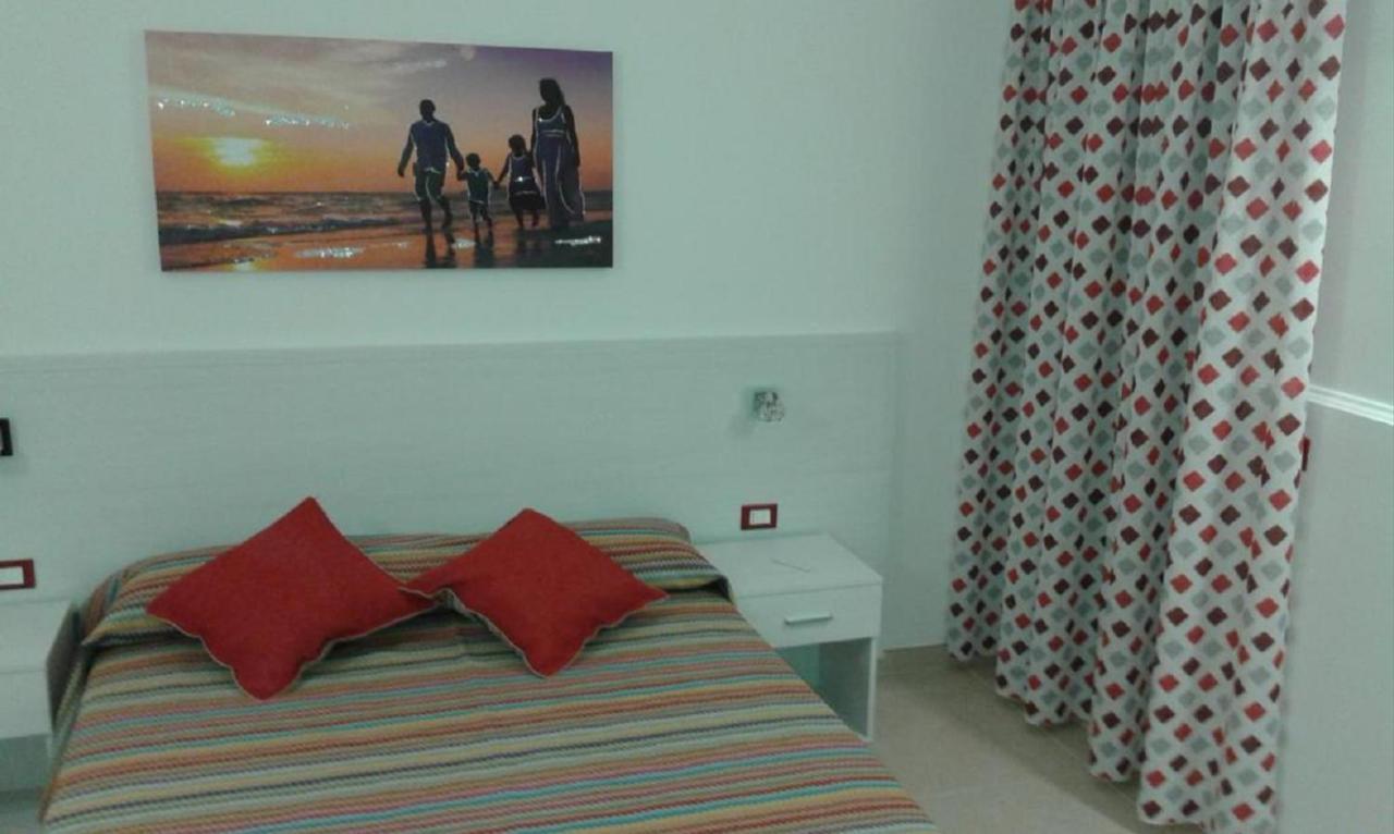Malvarosa Apartments Porto Cesareo Exteriör bild