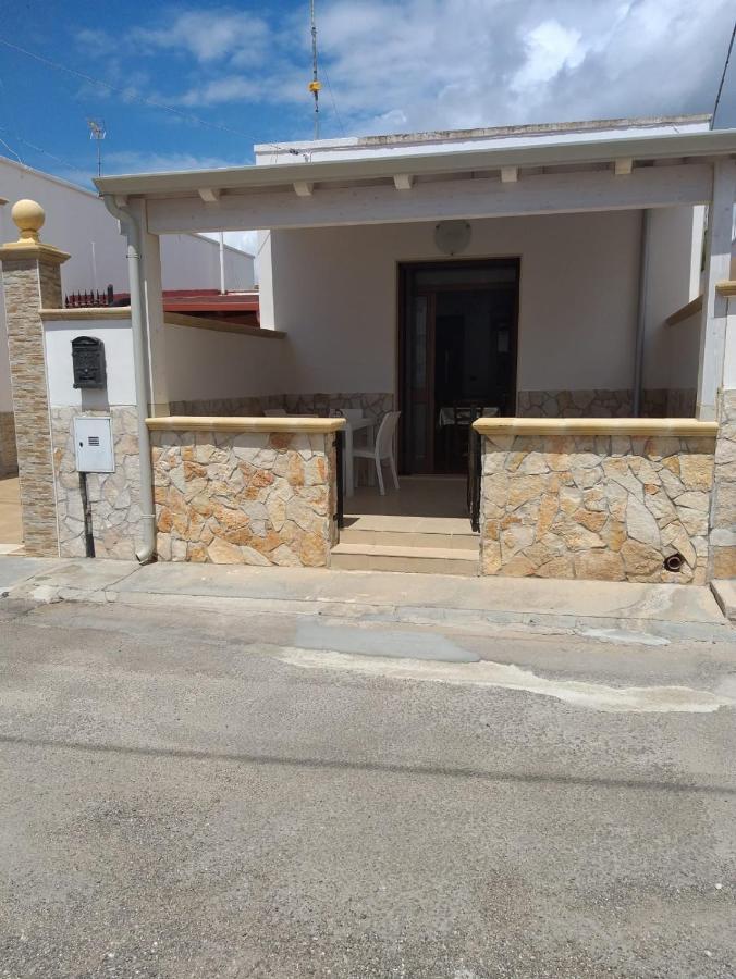 Malvarosa Apartments Porto Cesareo Exteriör bild